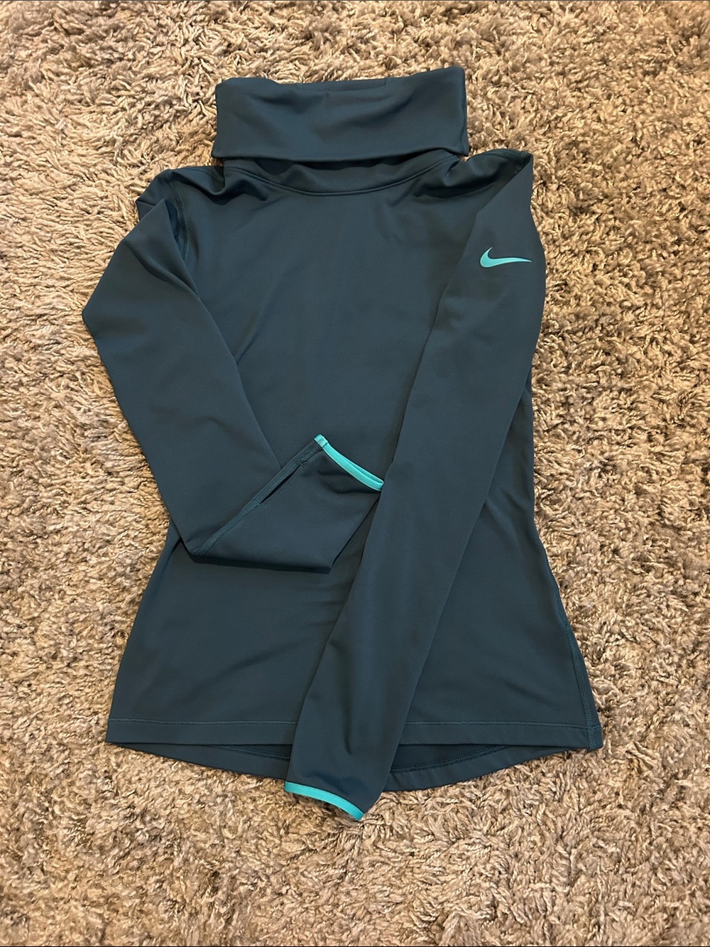 Nike Dark Teal Long Sleeve Performance Top with Aqua Accents Size Small